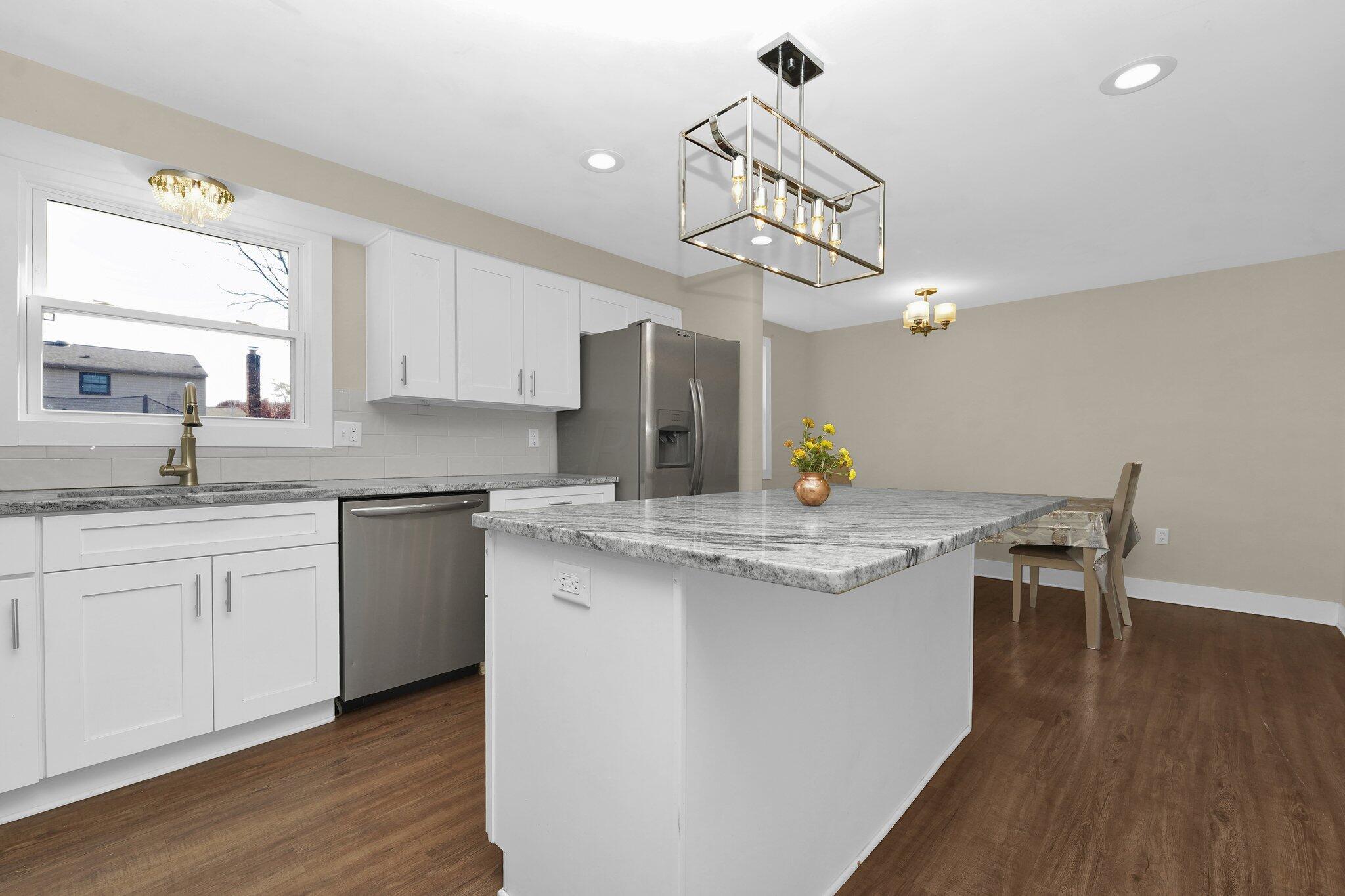 6487 Silverleaf Avenue Property Photo 16