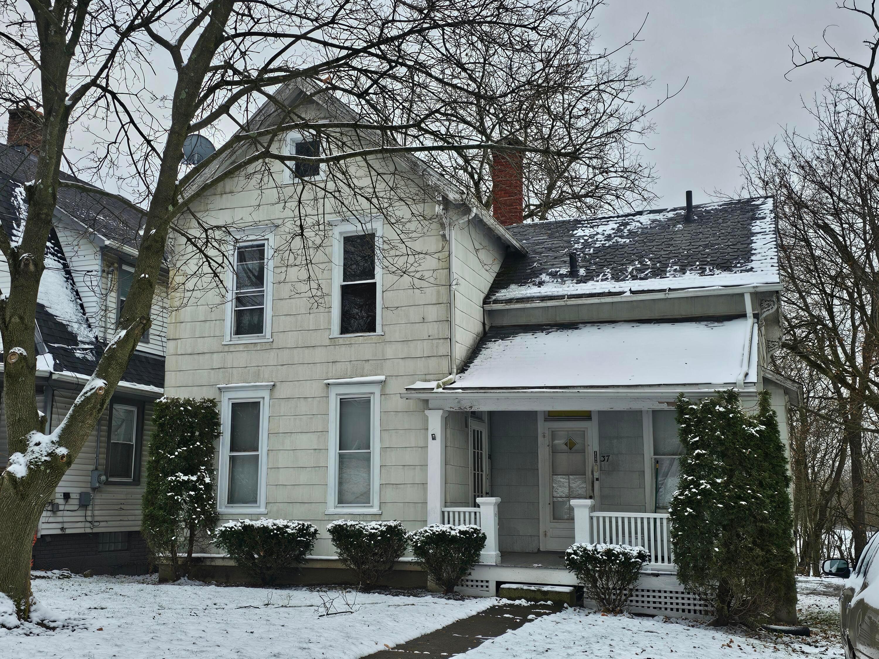 37 Western Avenue Property Photo 1