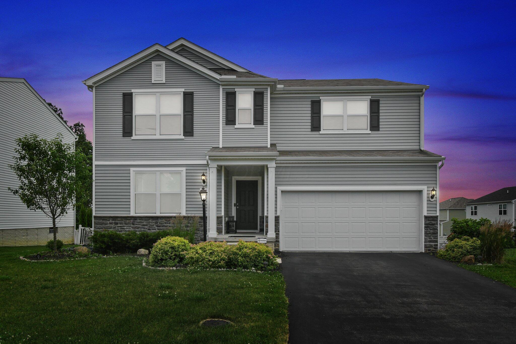 923 Burtwood Drive Property Photo 1