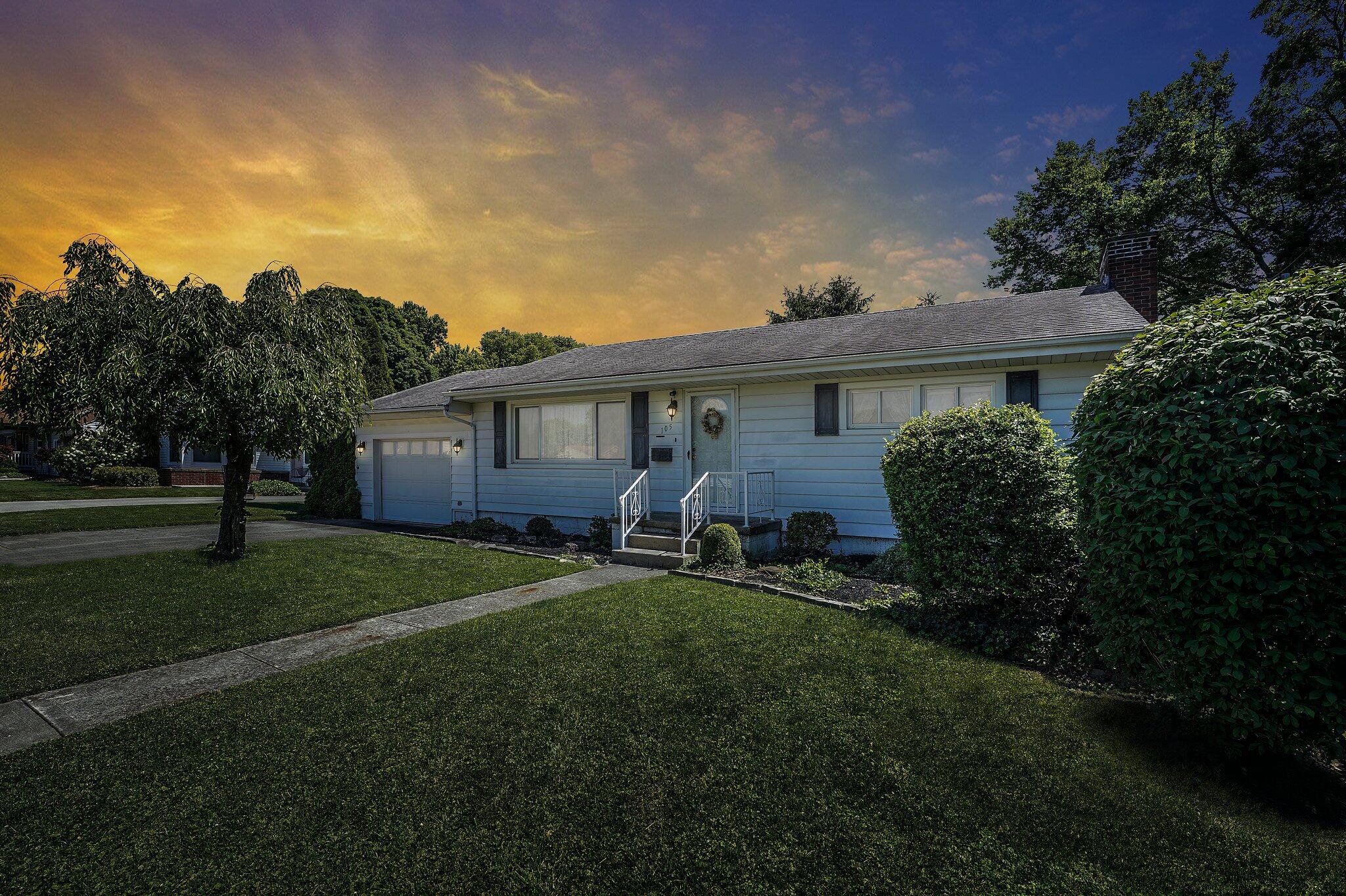 105 Collins Court Property Photo 1
