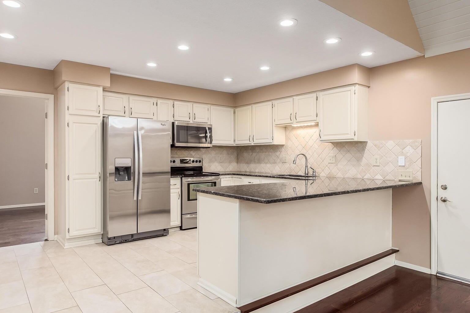 5267 Aryshire Drive Property Photo 10