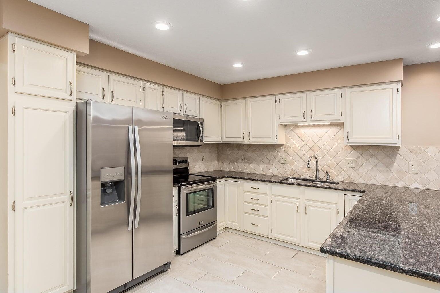 5267 Aryshire Drive Property Photo 12