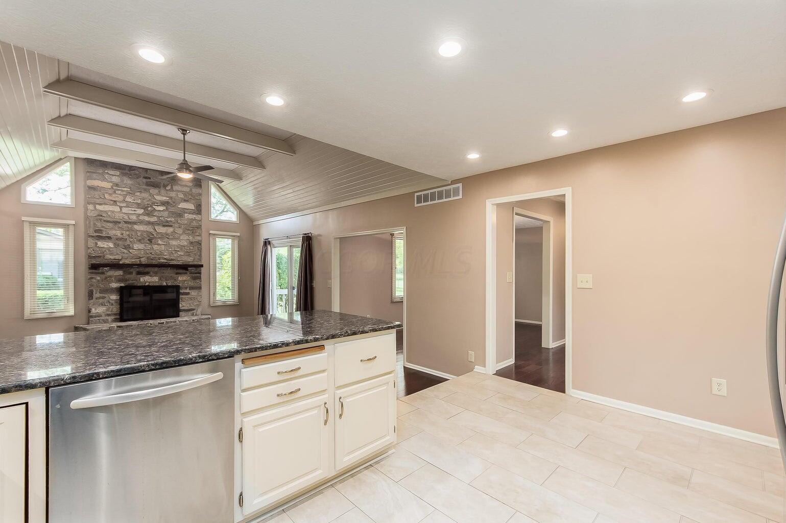 5267 Aryshire Drive Property Photo 14