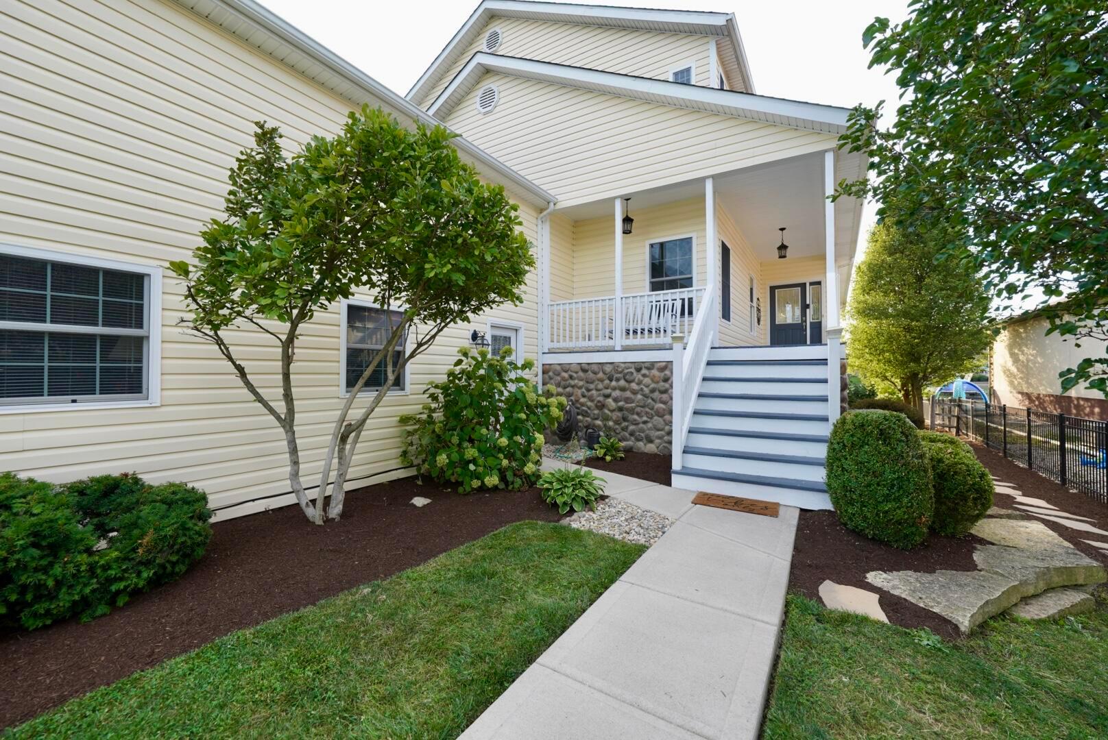 2076 Palouse Drive Property Photo 1