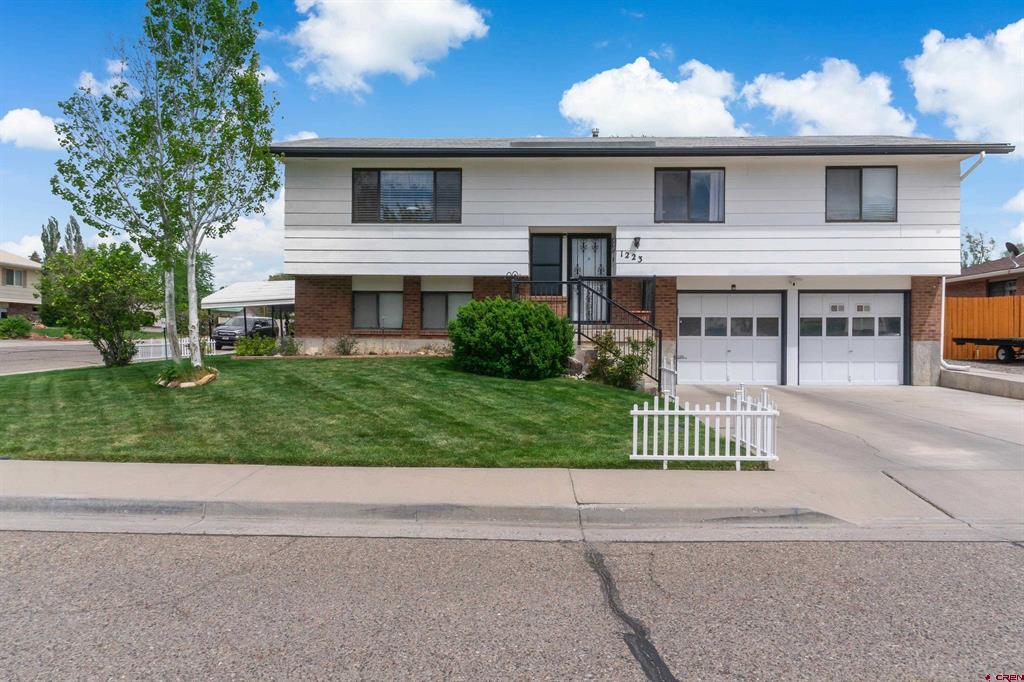 1223 Manchester Property Photo 1