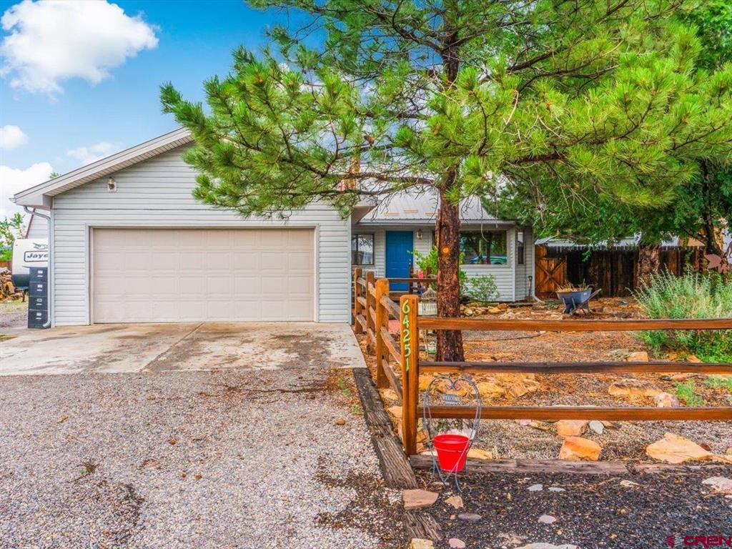 64251 N Ramona Road Property Photo 1