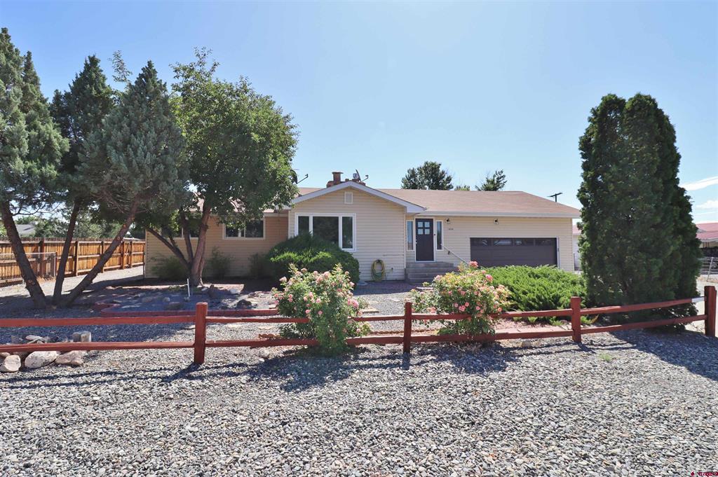 13030 Hillcrest Road Property Photo