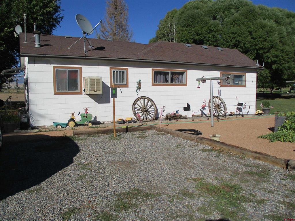665 1725 Road Property Photo 1