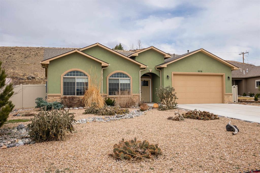 1878 6438 Drive Property Photo 1