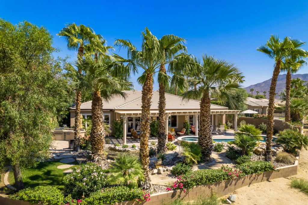 61545 Toro Canyon Way Property Photo 1