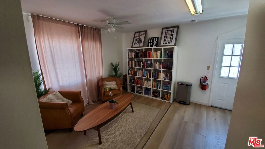 5061 W Sunset Boulevard Property Photo 11