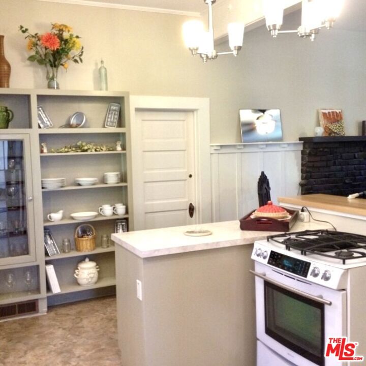 2985 Clay Street Property Photo 7