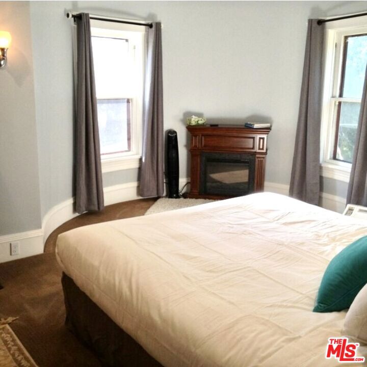 2985 Clay Street Property Photo 9