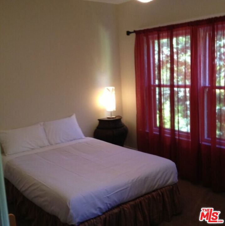 2985 Clay Street Property Photo 14
