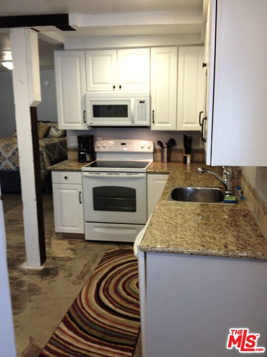 2985 Clay Street Property Photo 25