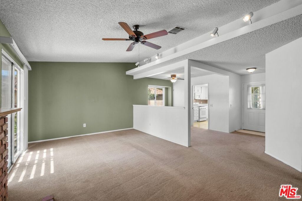 43033 22nd Street Property Photo 7