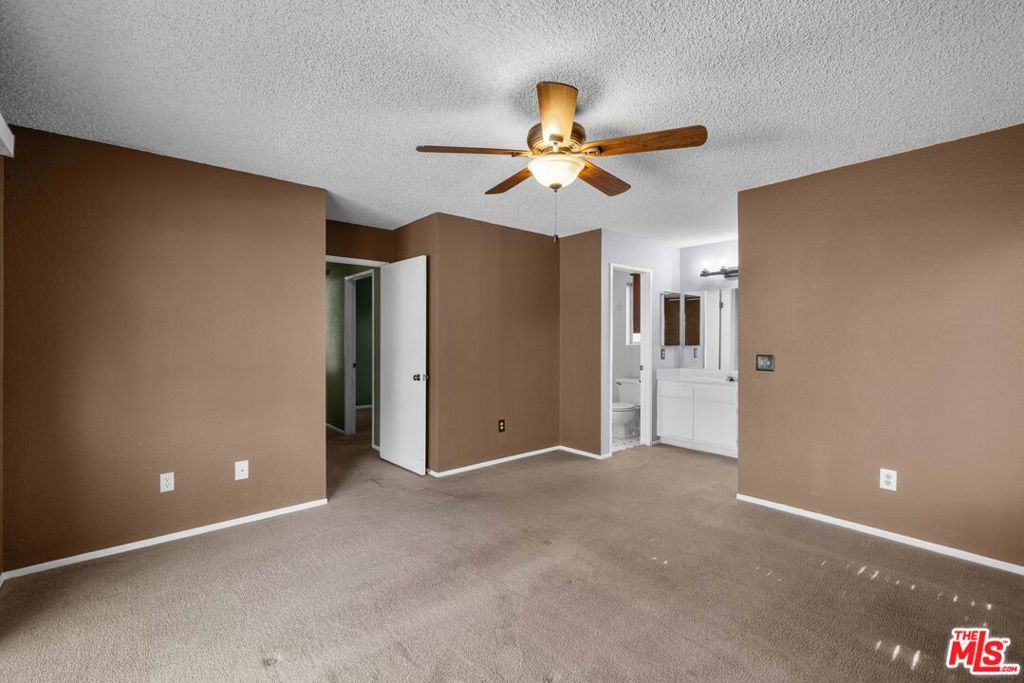 43033 22nd Street Property Photo 20