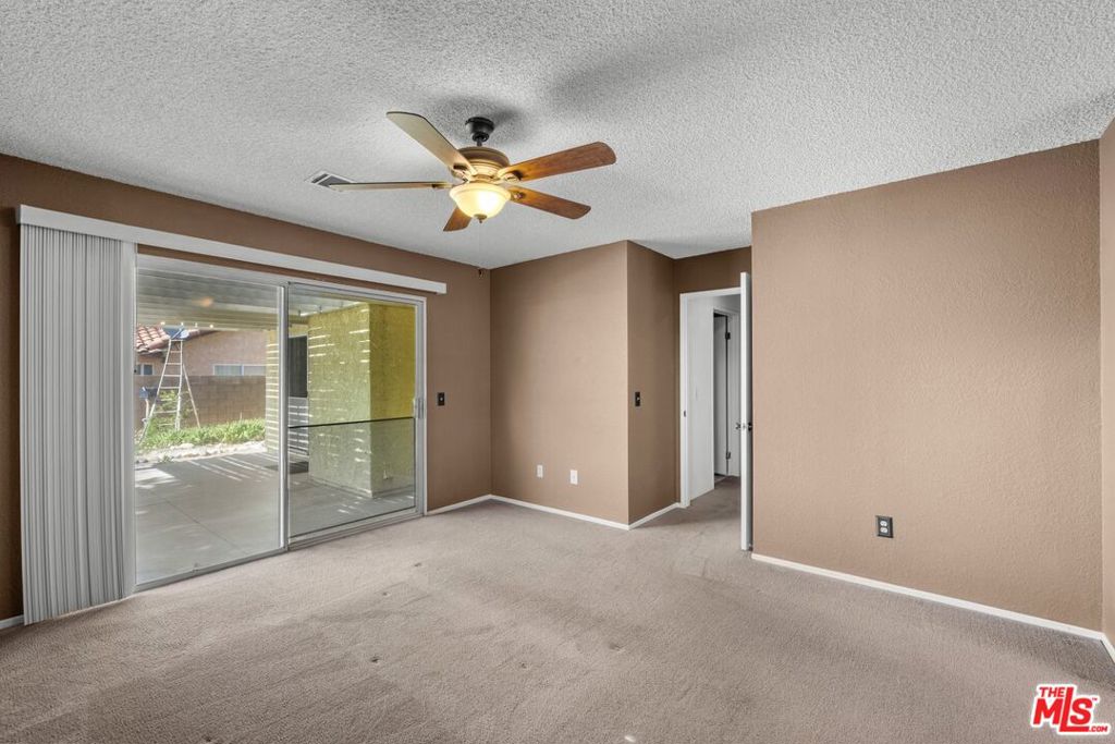 43033 22nd Street Property Photo 21