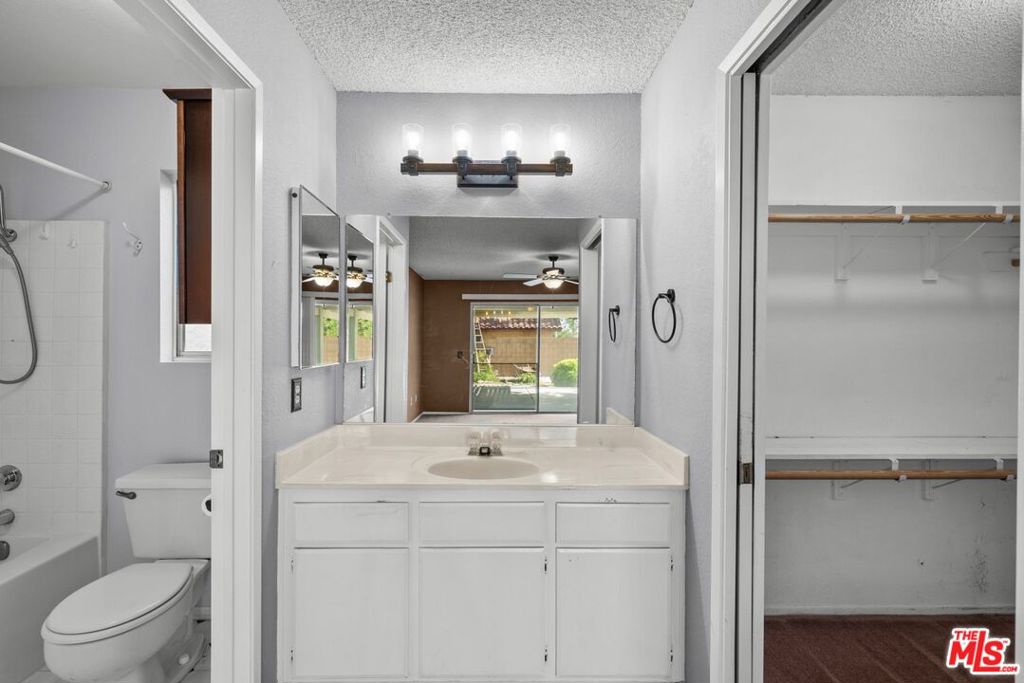 43033 22nd Street Property Photo 24