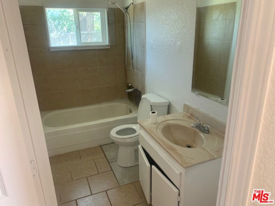 11560 Sage Street Property Photo 12