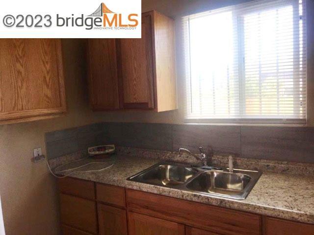 349 Caswell Ave Property Photo