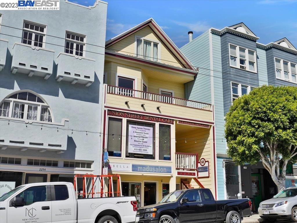 2250 Union St Property Photo