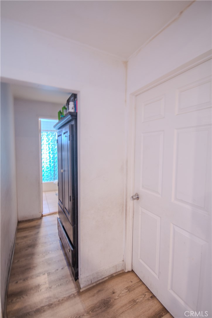 1208 E 76th Place Property Photo 17