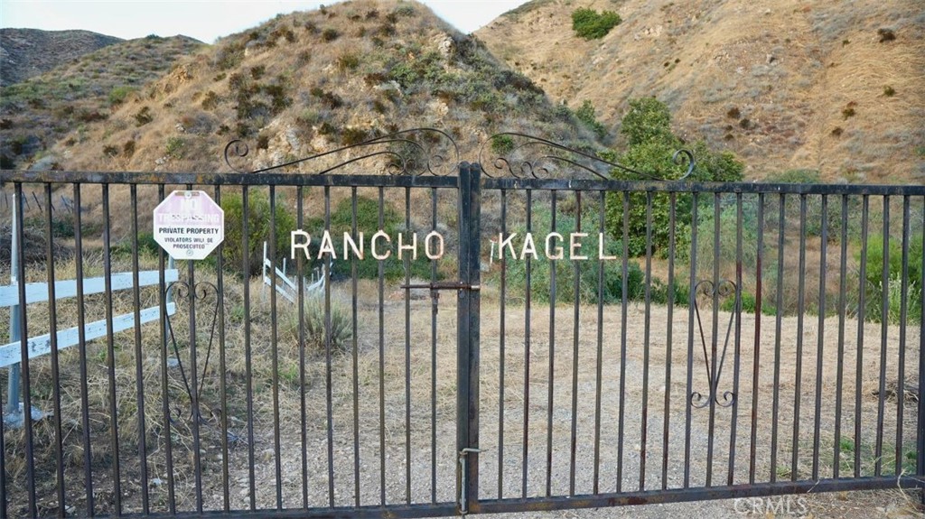 13910 Kagel Canyon Property Photo