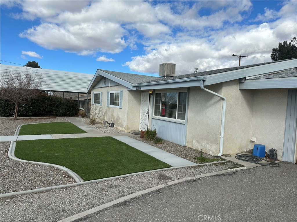 15977 Heatherdale Road Property Photo 1