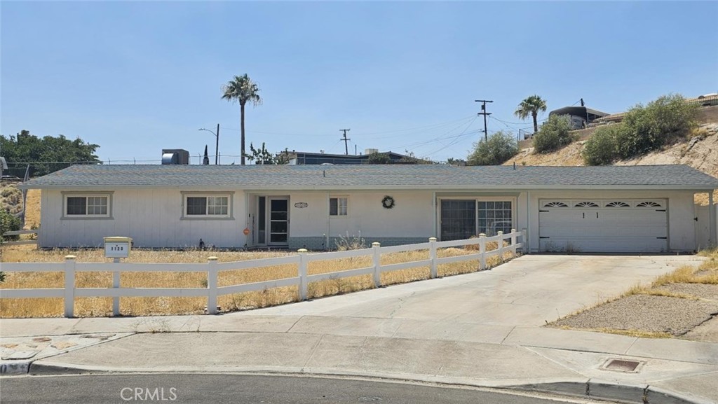 1120 E Williams Street Property Photo 1