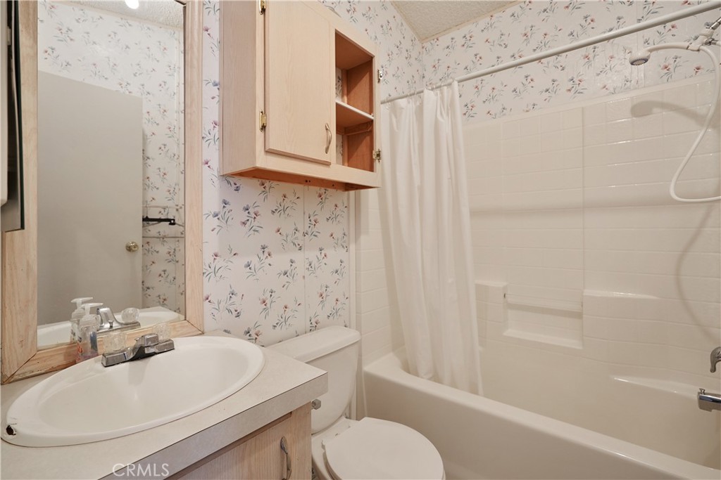 18420 Decker Road Property Photo 9