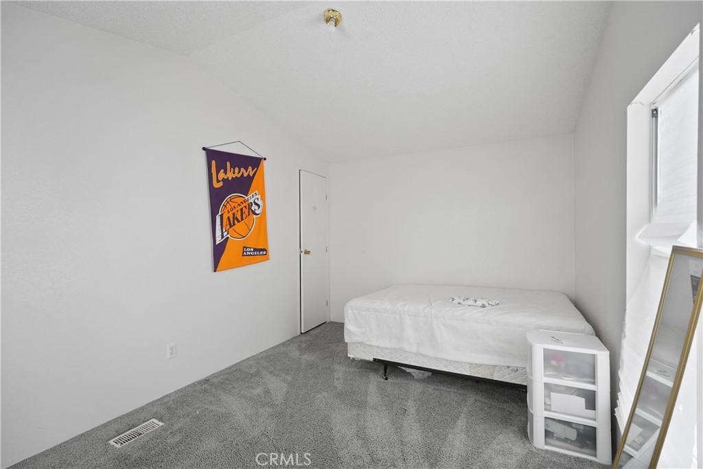 18420 Decker Road Property Photo 10