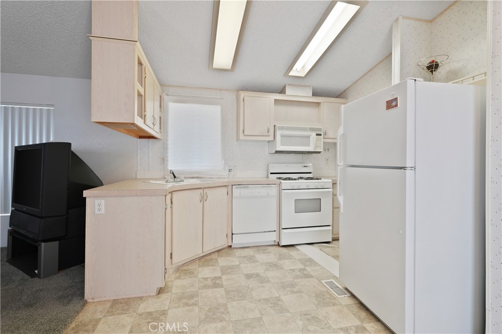 18420 Decker Road Property Photo 14