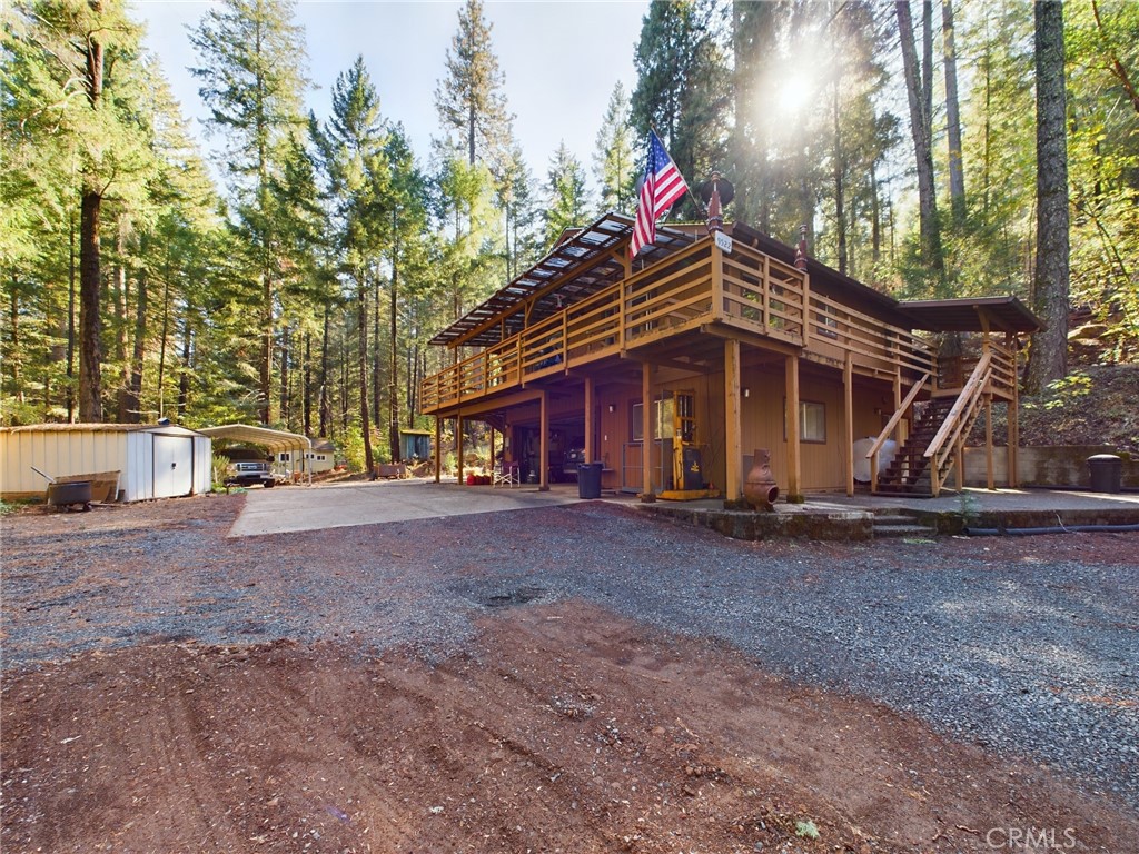 9522 Hannah Drive N Property Photo 1