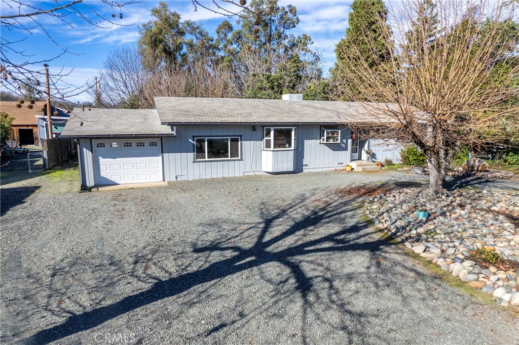 5613 Hilltop Drive Property Photo 1