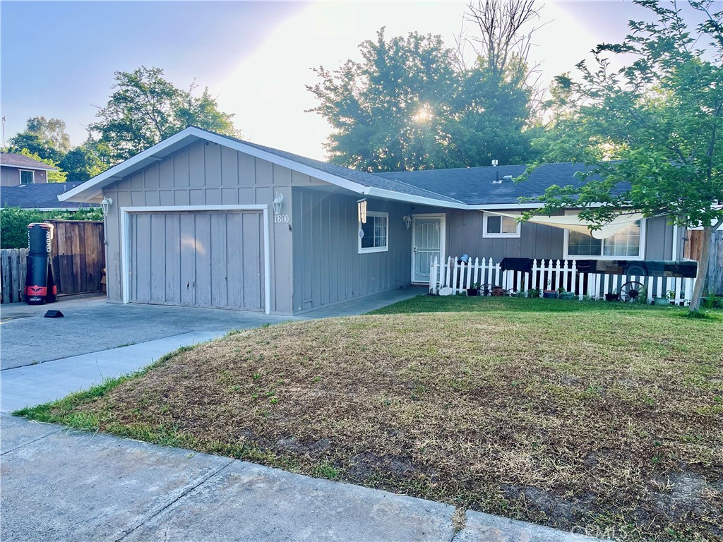 1600 Palm Drive Property Photo 1