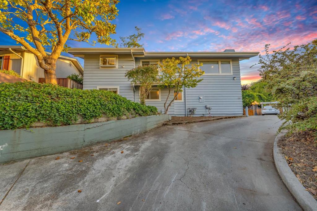 130 Goss Avenue Property Photo 1
