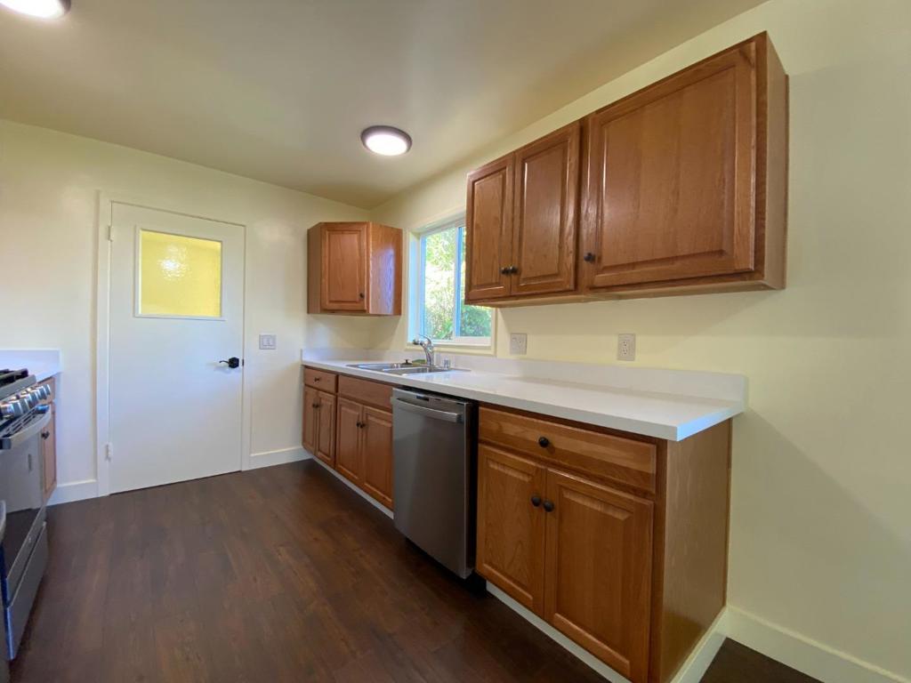 608 Congress Avenue Property Photo 4