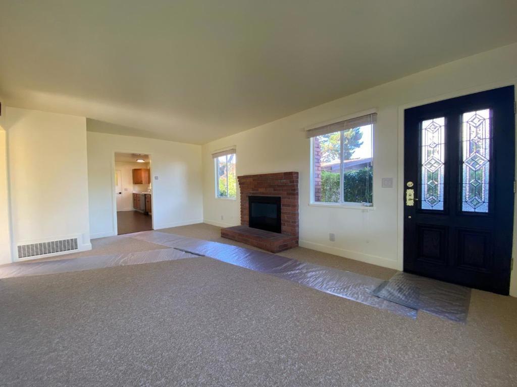 608 Congress Avenue Property Photo 9