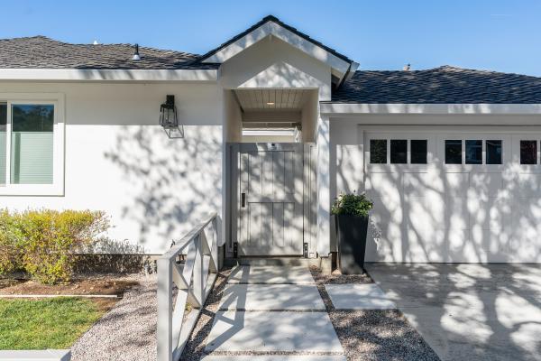 1641 Hyacinth Lane Property Photo 2
