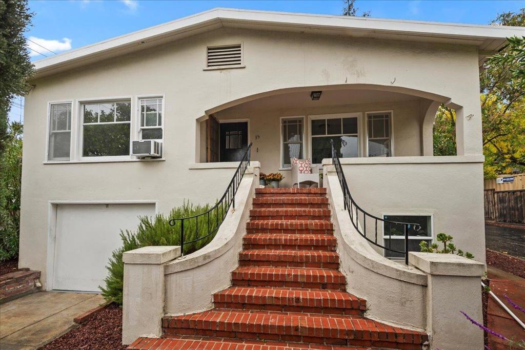 35 Montgomery Street Property Photo 2