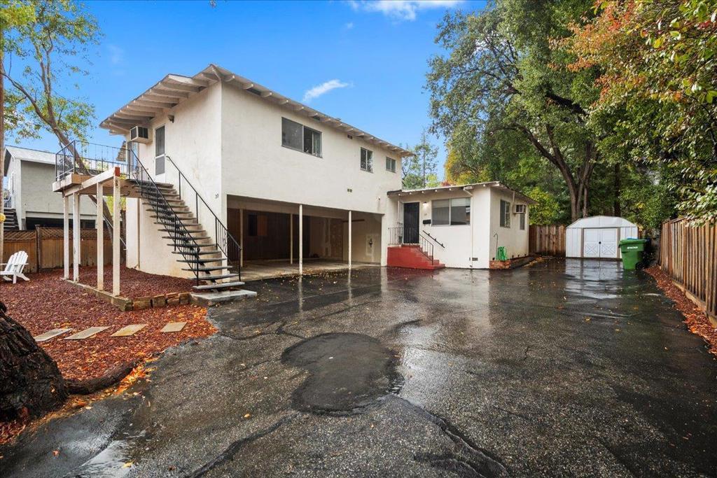 35 Montgomery Street Property Photo 18