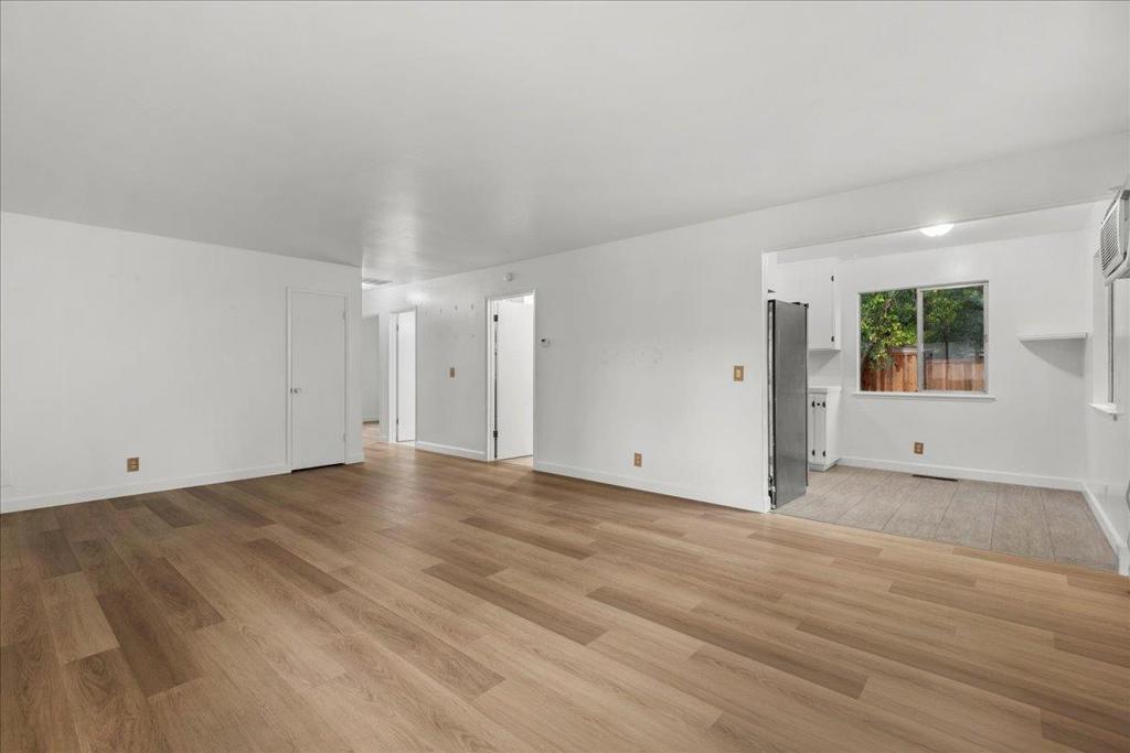 35 Montgomery Street Property Photo 32