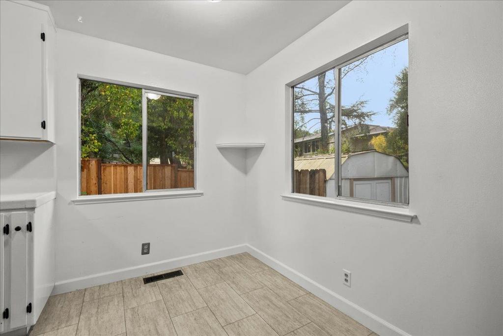 35 Montgomery Street Property Photo 33