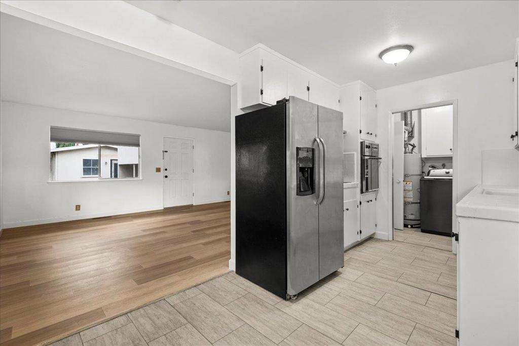 35 Montgomery Street Property Photo 34