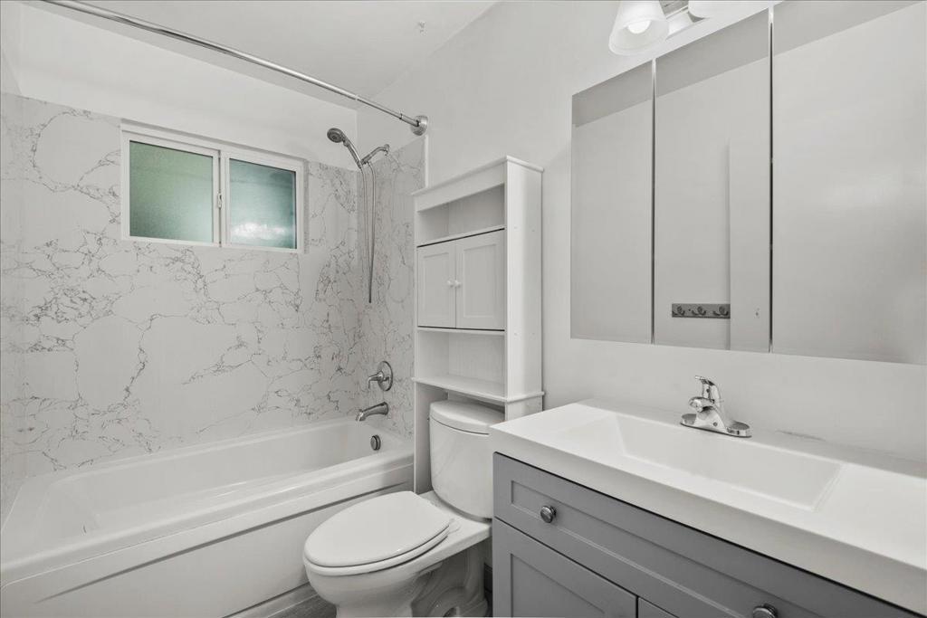 35 Montgomery Street Property Photo 40