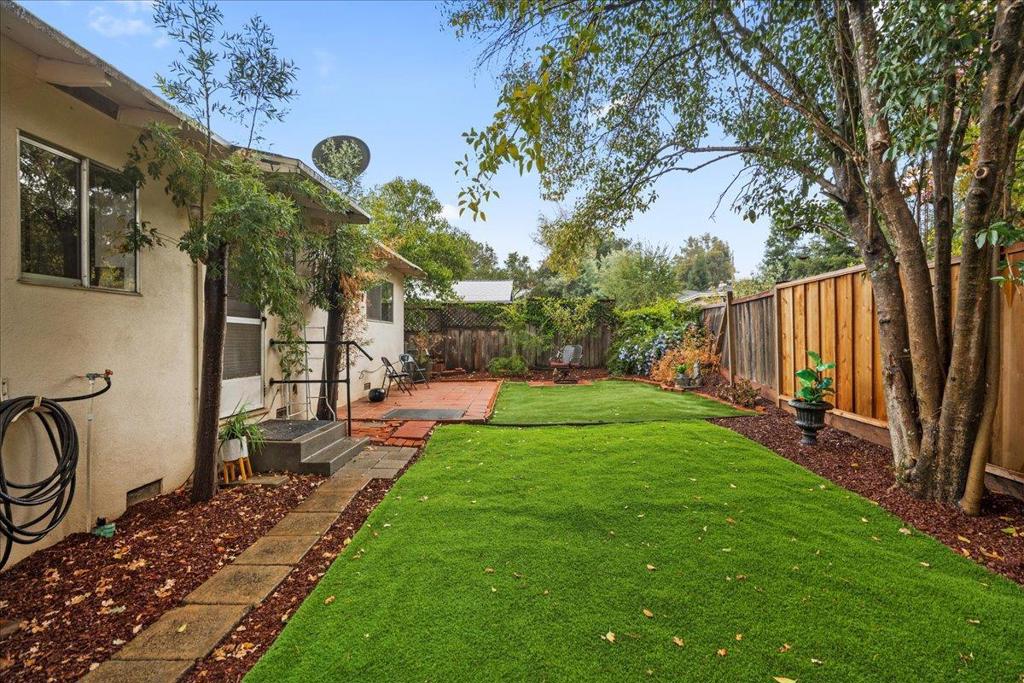 35 Montgomery Street Property Photo 41