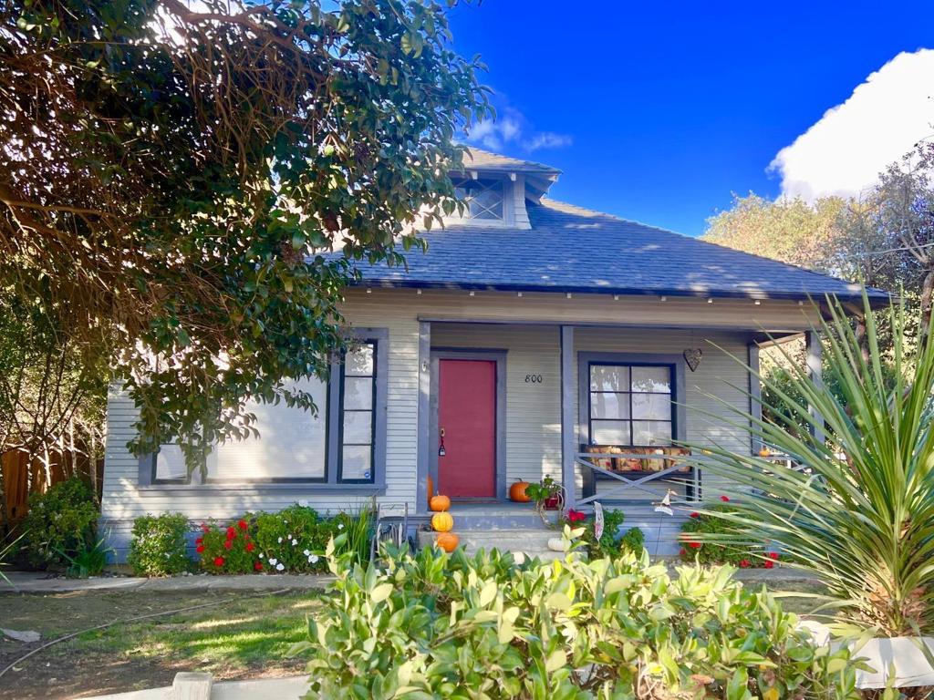 800 Freitas Road Property Photo