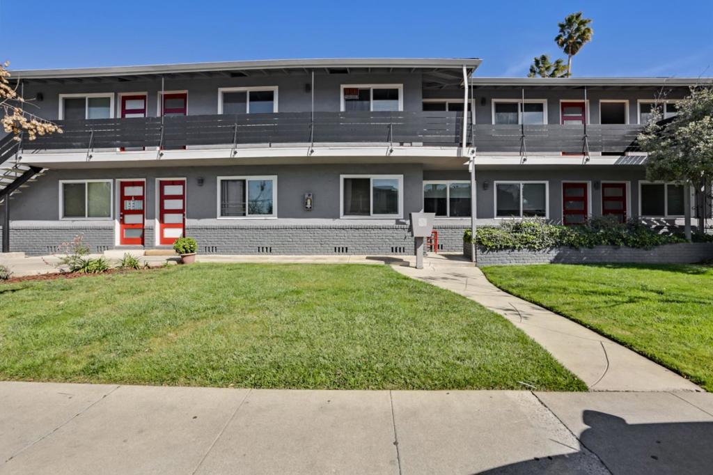 1727 Marco Polo Way Property Photo 2