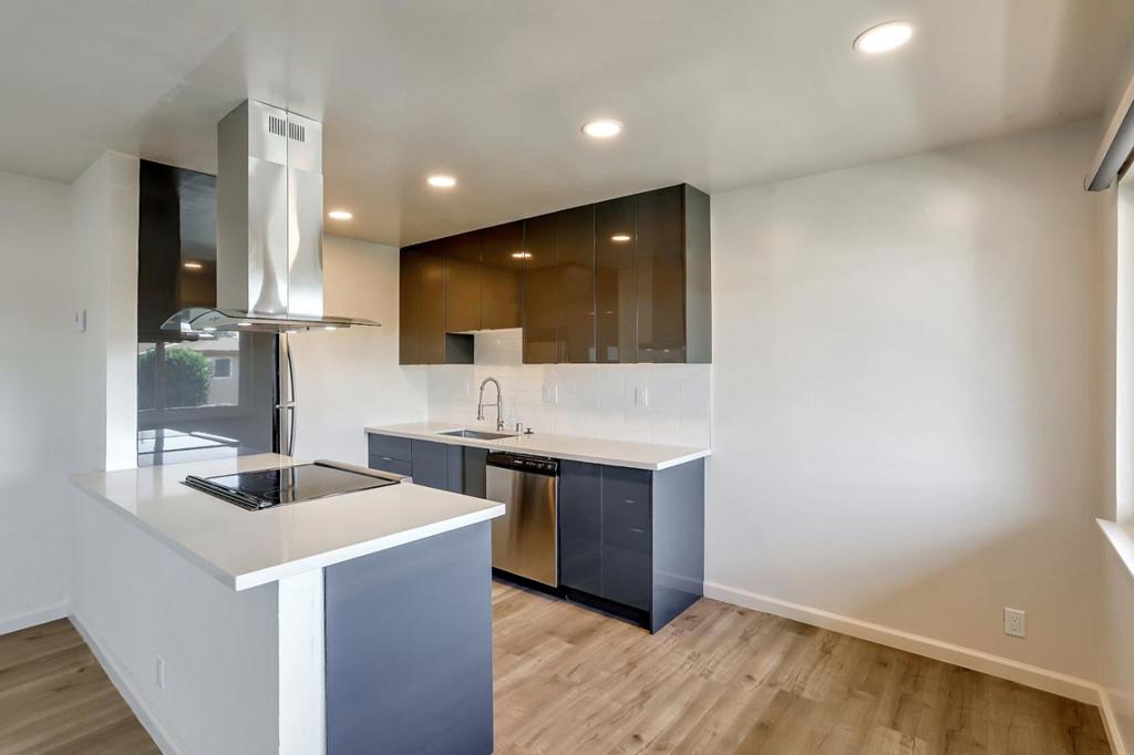 1727 Marco Polo Way Property Photo 10